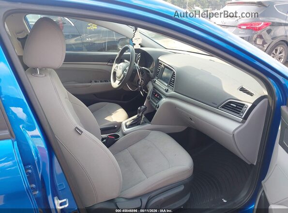 5NPD84LF6JH322650 2018 HYUNDAI ELANTRA Blue წინა სალონის ხედი