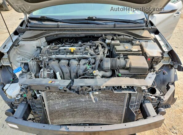 5NPD84LF6LH624409 2020 HYUNDAI ELANTRA Silver Widok wnętrza z tyłu