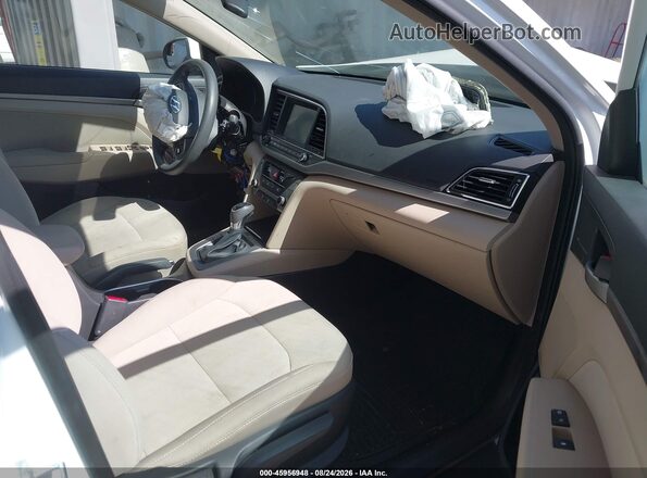 5NPD84LF7HH004210 2017 HYUNDAI ELANTRA White წინა სალონის ხედი
