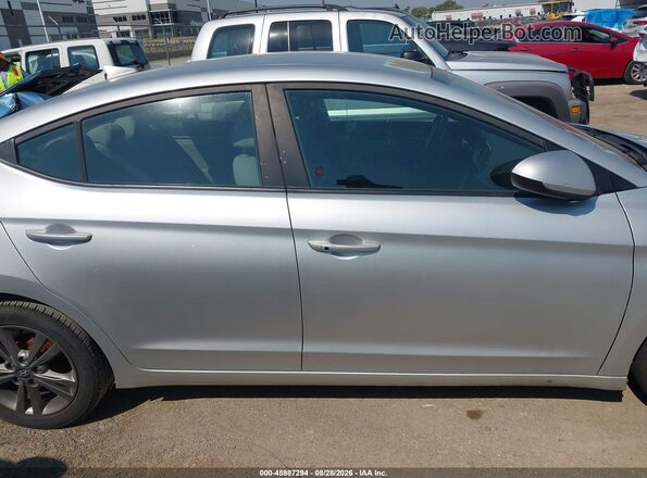 5NPD84LF7HH042861 2017 HYUNDAI ELANTRA Silver Вид задньої частини салону