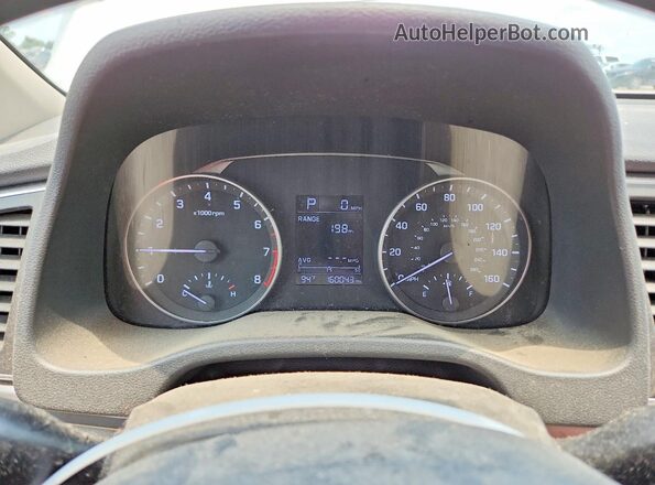 5NPD84LF7HH046196 2017 HYUNDAI ELANTRA Золотой Вид щитка приборов