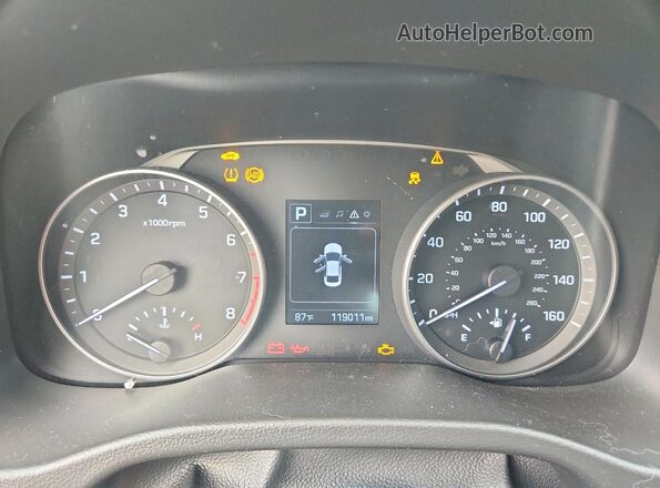 5NPD84LF7HH050250 2017 HYUNDAI ELANTRA White ხელსაწყოთა პანელის ხედი