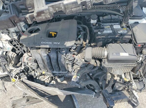5NPD84LF7HH120734 2017 HYUNDAI ELANTRA White Вид задньої частини салону