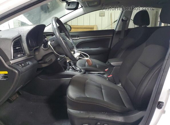 5NPD84LF7HH137954 2017 HYUNDAI ELANTRA White წინა სალონის ხედი