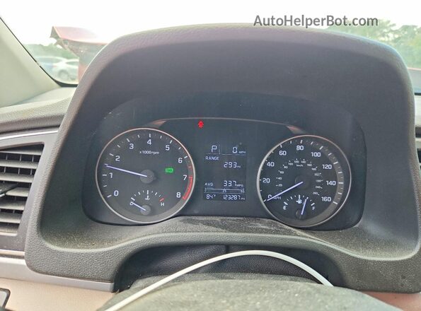 5NPD84LF7HH140868 2017 HYUNDAI ELANTRA Red ხელსაწყოთა პანელის ხედი