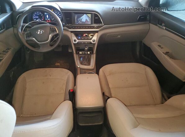 5NPD84LF7JH214134 2018 HYUNDAI ELANTRA Серебряный Вид панели приборов