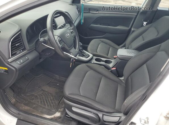 5NPD84LF7JH265732 2018 HYUNDAI ELANTRA White Vista interior delantera