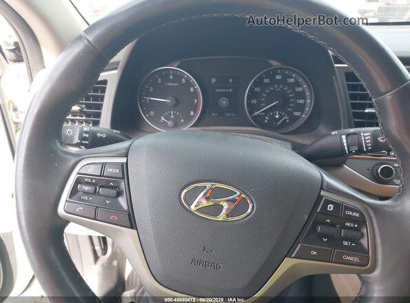 5NPD84LF7JH316226 2018 HYUNDAI ELANTRA Белый Вид задних сидений