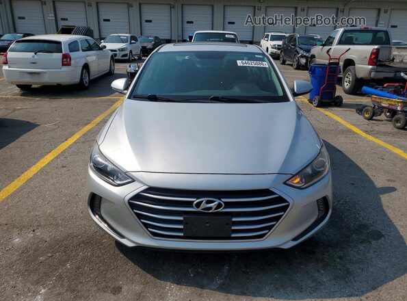 5NPD84LF7JH341384 2018 HYUNDAI ELANTRA Серебряный Вид спереди