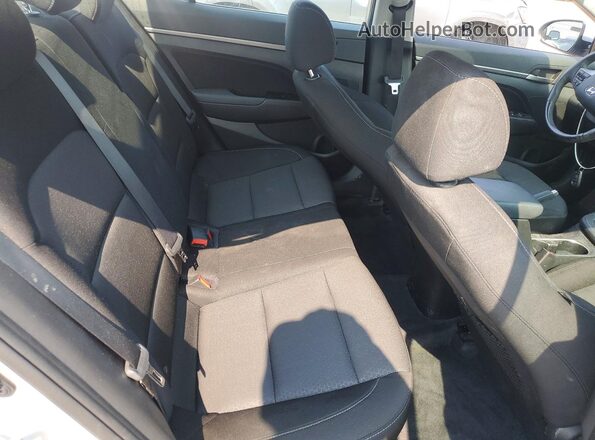 5NPD84LF7JH341384 2018 HYUNDAI ELANTRA Серебряный Вид задних сидений