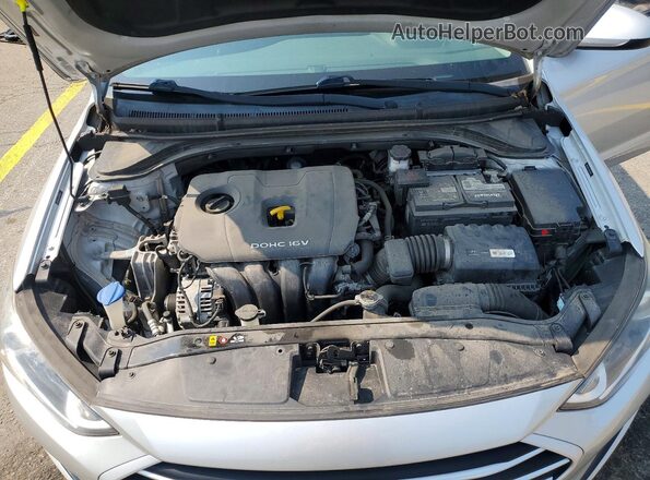 5NPD84LF7JH341384 2018 HYUNDAI ELANTRA Серебряный Вид задней части салона