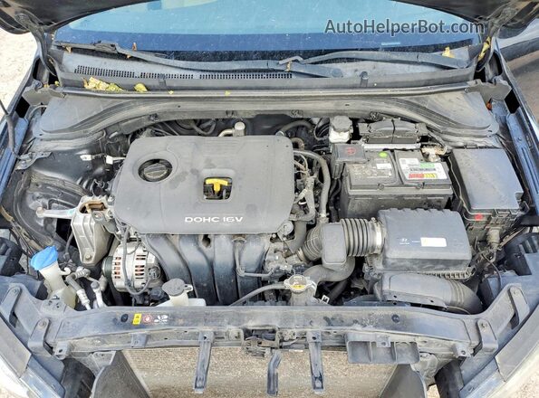 5NPD84LF7JH358038 2018 HYUNDAI ELANTRA Black Rear interior view