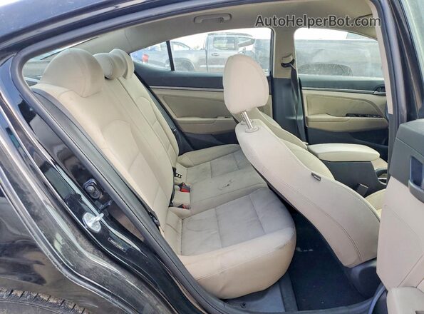 5NPD84LF7JH358038 2018 HYUNDAI ELANTRA Black Rear seats view