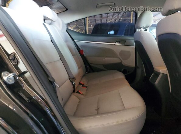5NPD84LF7JH358542 2018 HYUNDAI ELANTRA Black Вид задніх сидінь