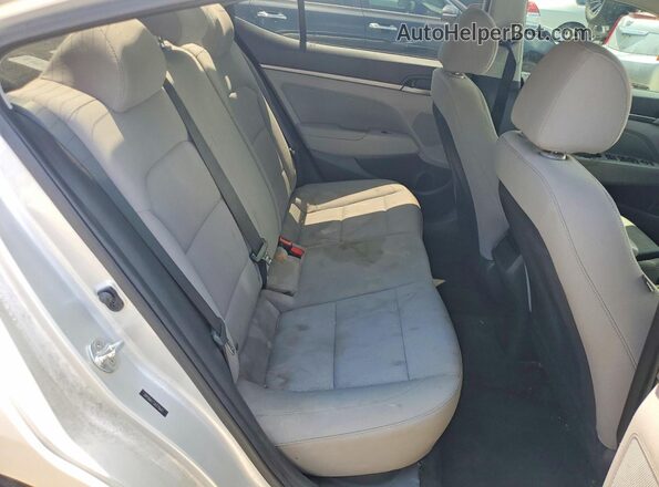 5NPD84LF7JH370643 2018 HYUNDAI ELANTRA Silver Widok tylnych siedzeń