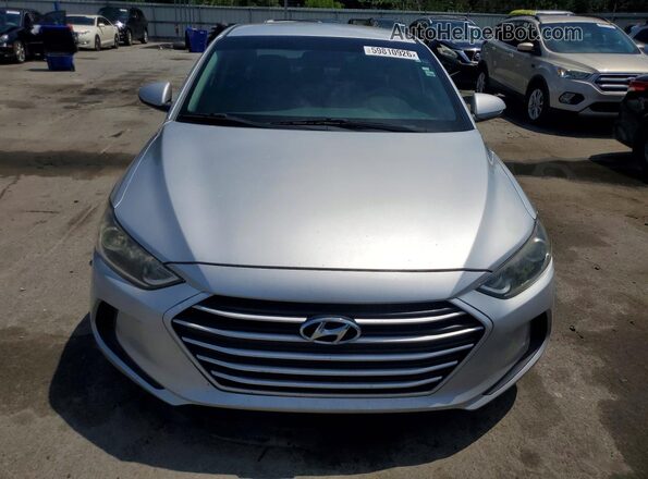 5NPD84LF7JH370643 2018 HYUNDAI ELANTRA Silver Widok z przodu