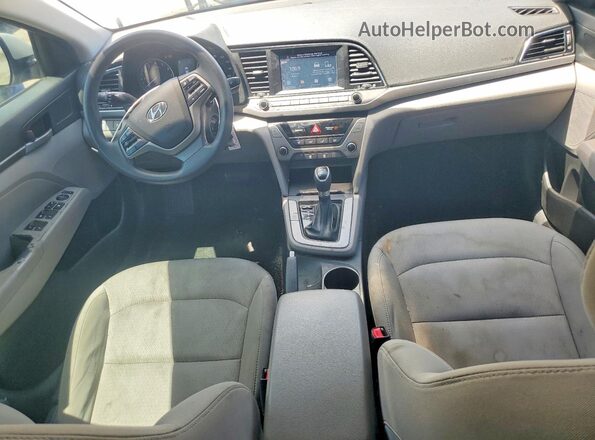 5NPD84LF7JH370643 2018 HYUNDAI ELANTRA Silver Widok deski rozdzielczej
