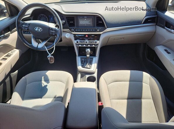 5NPD84LF7KH414075 2019 HYUNDAI ELANTRA Черный Вид панели приборов