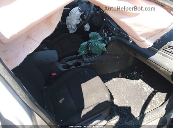 5NPD84LF7KH443043 2019 HYUNDAI ELANTRA Silver Вид салону спереду