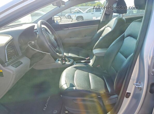 5NPD84LF8HH023672 2017 HYUNDAI ELANTRA Silver Vista interior delantera