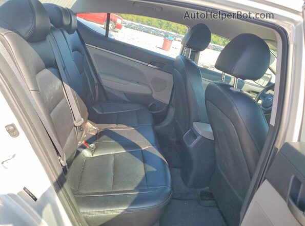 5NPD84LF8HH023672 2017 HYUNDAI ELANTRA Silver Vista de los asientos traseros