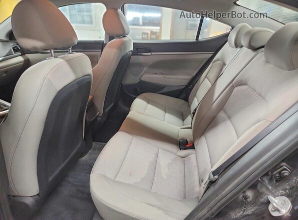 5NPD84LF8HH038737 2017 HYUNDAI ELANTRA Черный Вид задних сидений