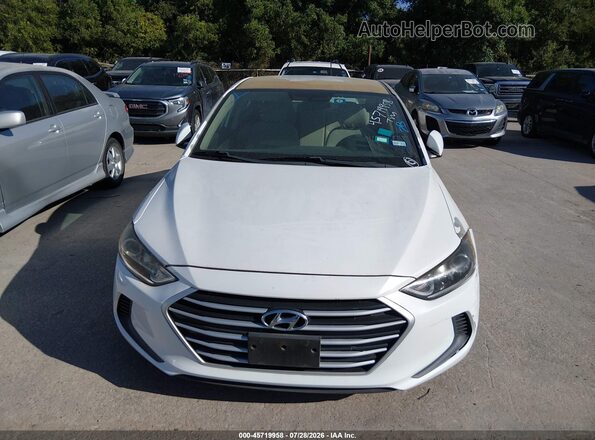 5NPD84LF8HH055618 2017 HYUNDAI ELANTRA White Widok z przodu