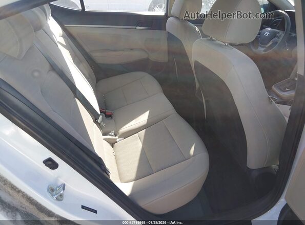 5NPD84LF8HH055618 2017 HYUNDAI ELANTRA White Widok naklejki z numerem VIN