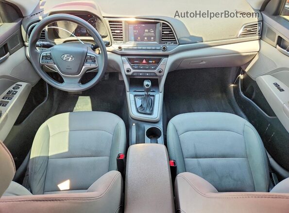 5NPD84LF8HH059832 2017 HYUNDAI ELANTRA Red Widok deski rozdzielczej