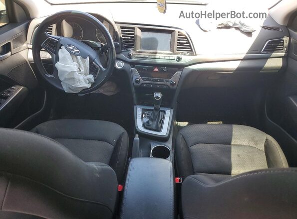 5NPD84LF8HH188900 2017 HYUNDAI ELANTRA White Առջևի վահանակի տեսք
