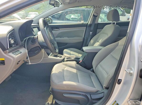 5NPD84LF8JH245473 2018 HYUNDAI ELANTRA Silver წინა სალონის ხედი