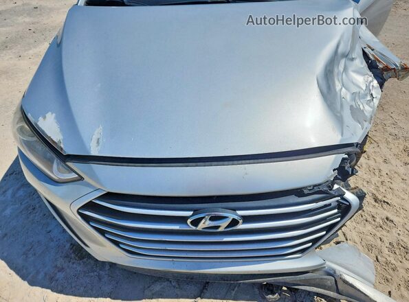 5NPD84LF8JH267263 2018 HYUNDAI ELANTRA Silver Vista del compartimento del motor