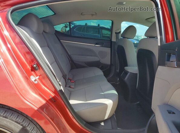 5NPD84LF8JH322472 2018 HYUNDAI ELANTRA Red უკანა სალონის ხედი