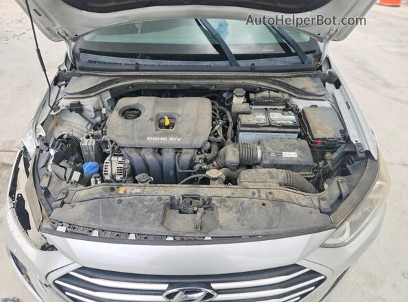 5NPD84LF8JH332936 2018 HYUNDAI ELANTRA Silver Rear interior view