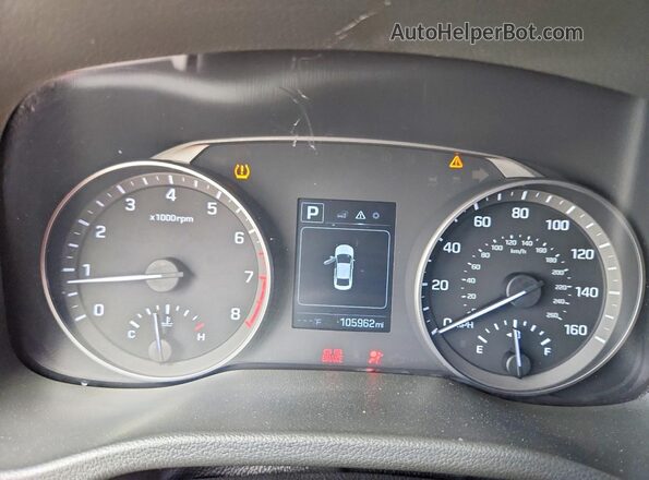 5NPD84LF8JH353561 2018 HYUNDAI ELANTRA Red Widok zestawu wskaźników
