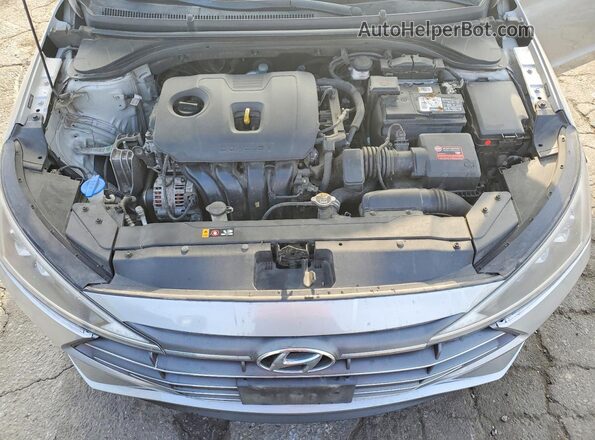 5NPD84LF8LH558560 2020 HYUNDAI ELANTRA Silver Rear interior view