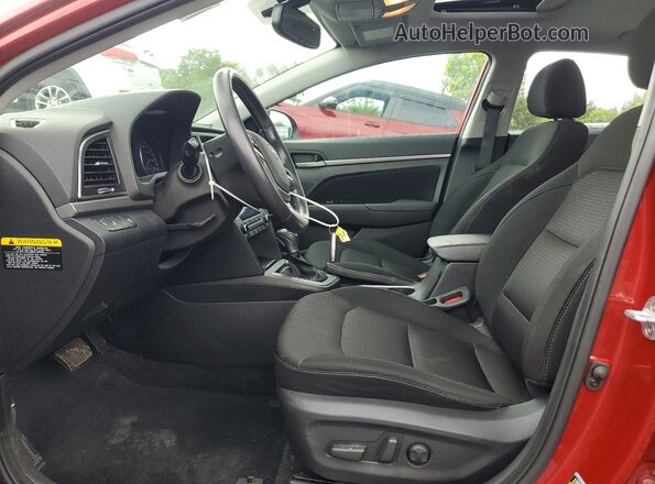 5NPD84LF9HH136885 2017 HYUNDAI ELANTRA Red წინა სალონის ხედი