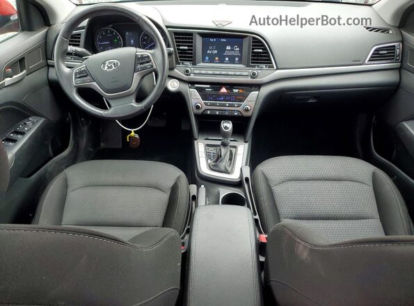 5NPD84LF9HH136885 2017 HYUNDAI ELANTRA Red წინა პანელის ხედი