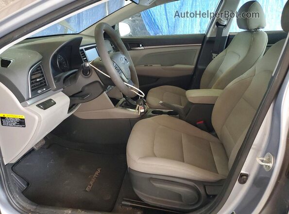 5NPD84LF9HH159468 2017 HYUNDAI ELANTRA Gray Vista interior delantera