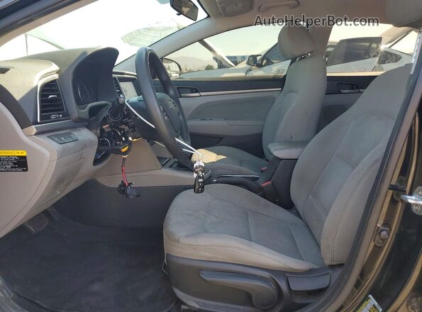 5NPD84LF9JH259298 2018 HYUNDAI ELANTRA Black Вид салону спереду