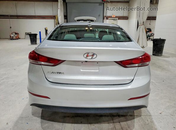 5NPD84LF9JH280555 2018 HYUNDAI ELANTRA Silver Rear view