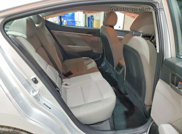 5NPD84LF9JH280555 2018 HYUNDAI ELANTRA Silver Rear seats view