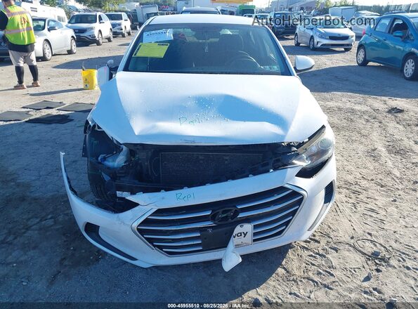 5NPD84LF9JH325235 2018 HYUNDAI ELANTRA White ხელსაწყოთა პანელის ხედი