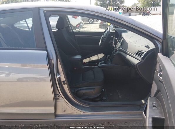 5NPD84LF9JH338146 2018 HYUNDAI ELANTRA Silver Vista interior delantera