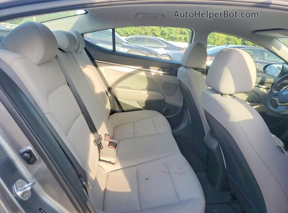 5NPD84LF9JH387797 2018 HYUNDAI ELANTRA Серебряный Вид задних сидений