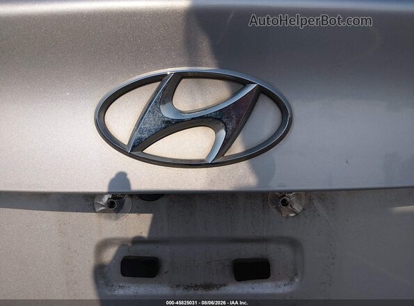 5NPD84LF9JH391932 2018 HYUNDAI ELANTRA Silver Vista frontal