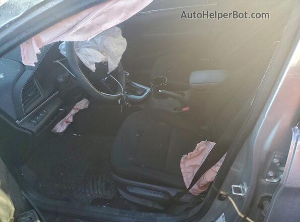 5NPD84LF9LH566828 2020 HYUNDAI ELANTRA Silver Սալոնի դիմացի տեսք