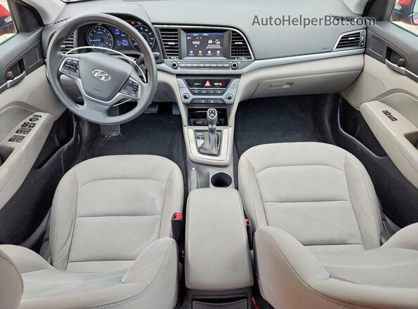 5NPD84LFXHH008090 2017 HYUNDAI ELANTRA Red Dashboard view
