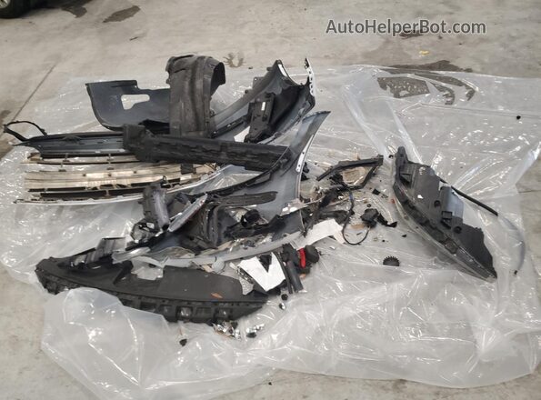 5NPD84LFXHH097448 2017 HYUNDAI ELANTRA White Engine compartment view