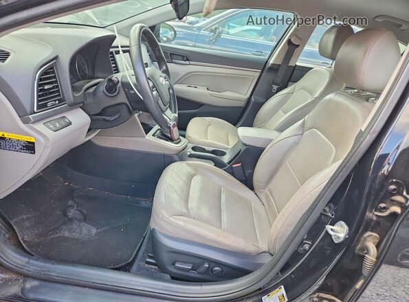5NPD84LFXHH101935 2017 HYUNDAI ELANTRA Black წინა სალონის ხედი